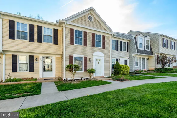 $325,000 | 8339 Felsted Lane, Manassas, VA 20110