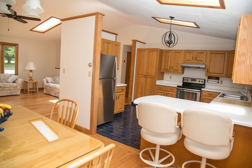 178 Bay Road Hadley, MA 01035 - Photo 8 of 30 Gallery Image 8