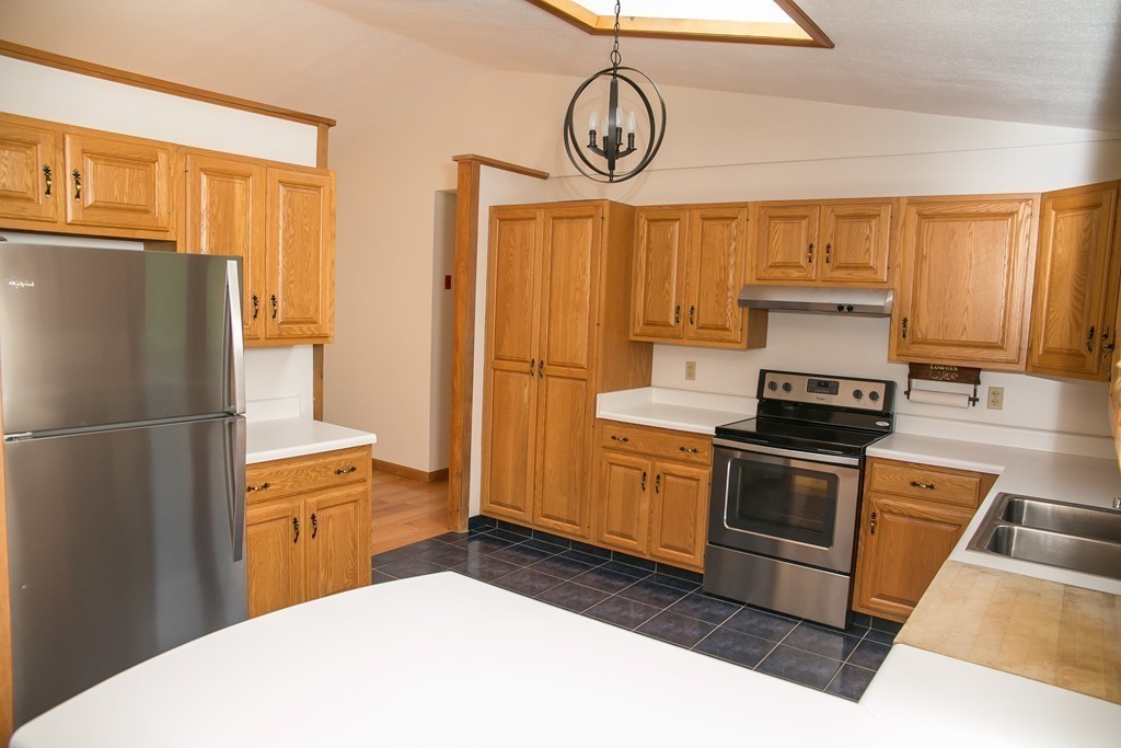 178 Bay Road Hadley, MA 01035 - Photo 9 of 30 Gallery Image 9