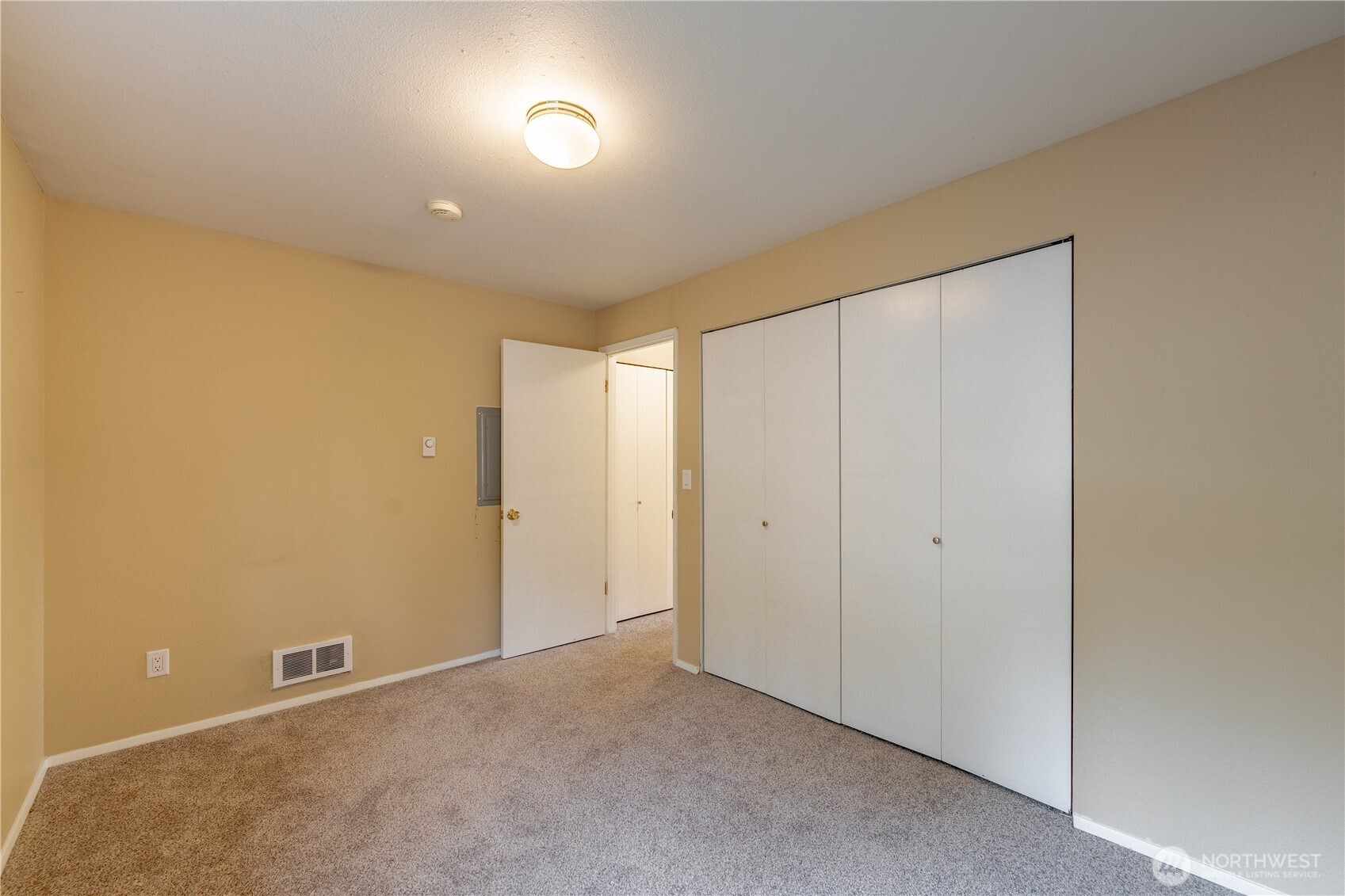 18910 Bothell Everett Highway, Unit N2 Bothell, WA 98012 - Photo 30 of 40