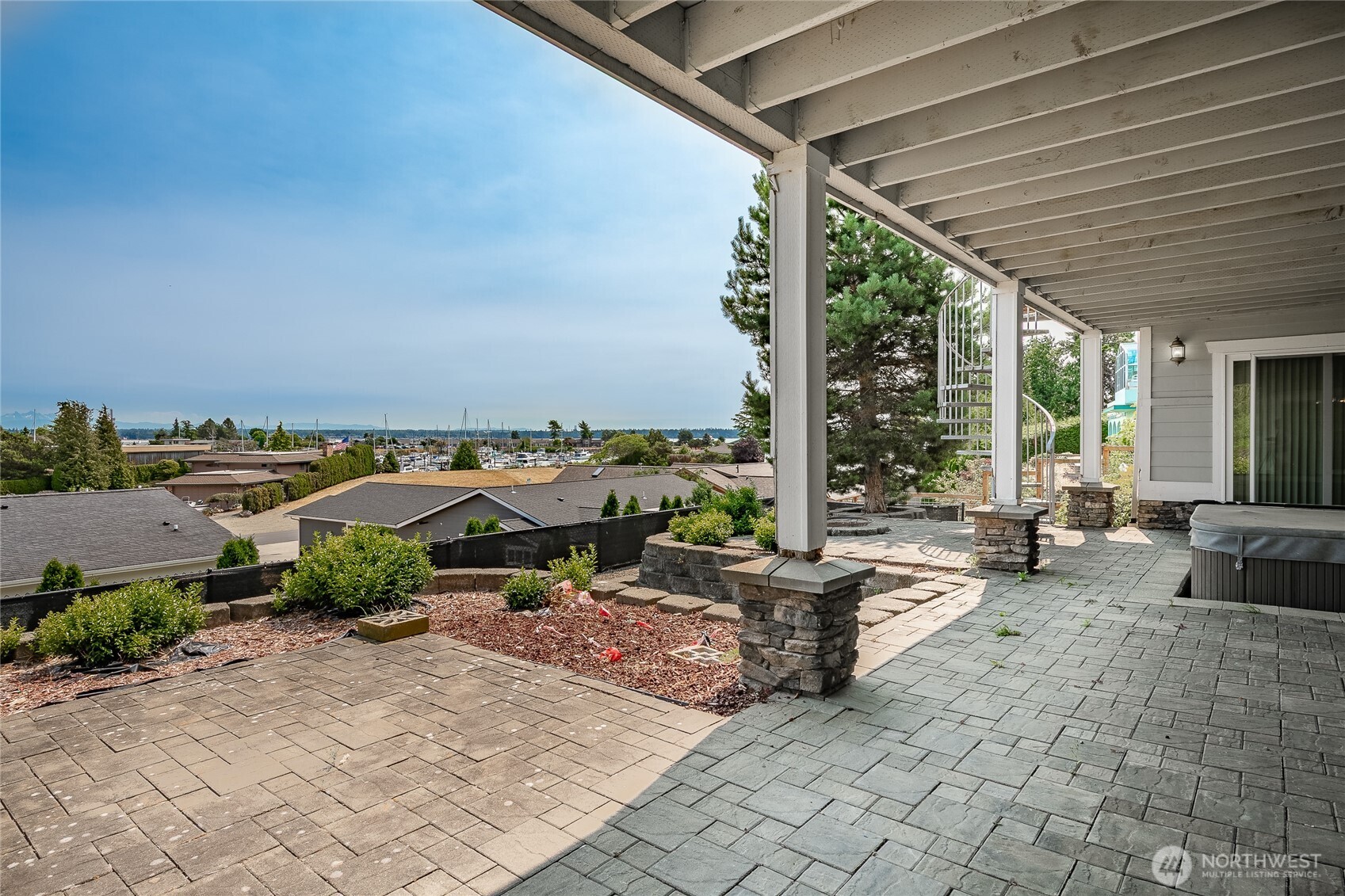 8118 Comox Road Blaine, WA 98230 - Photo 39 of 40 an outdoor space with patio