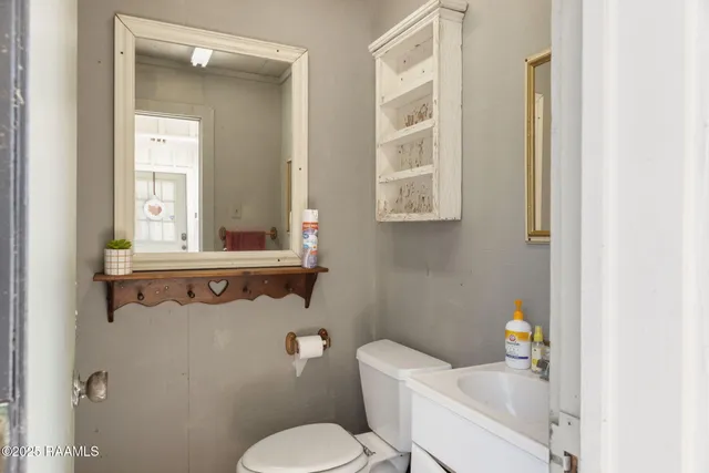 $320,000 | 313 Crossbow Drive, New Iberia, LA 70563