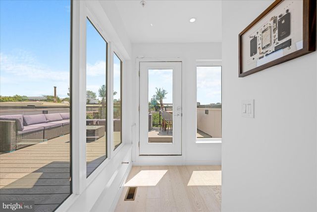 a view of entryway and hall