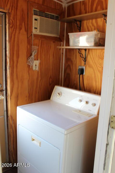 303 South Recker Road, Unit 128 Mesa, AZ 85206 - Photo 26 of 26 a utility room with dryer and washer