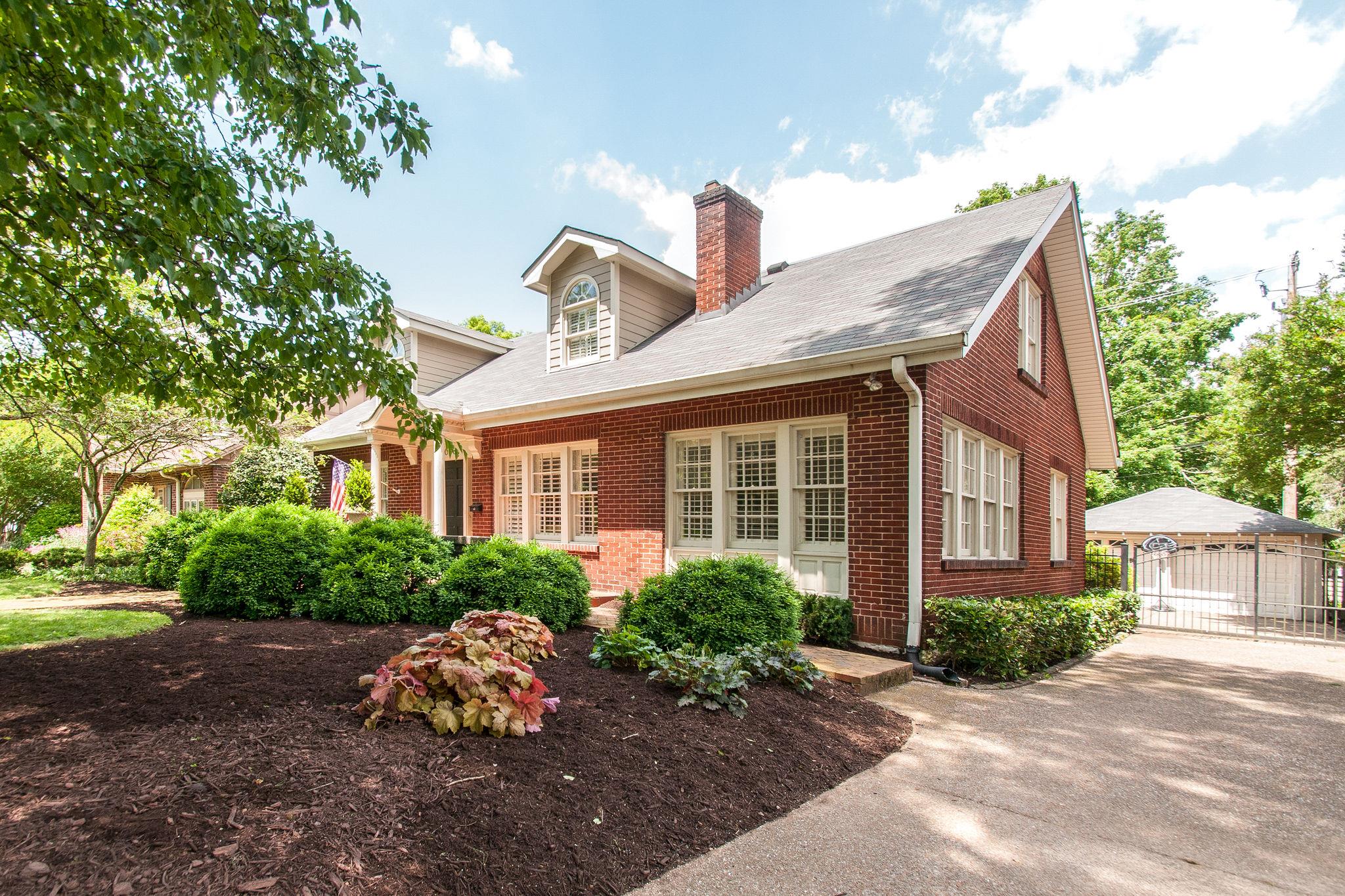 4018 Aberdeen Road Nashville, TN 37205 - Photo 2 of 20 a front view of a house with a yard