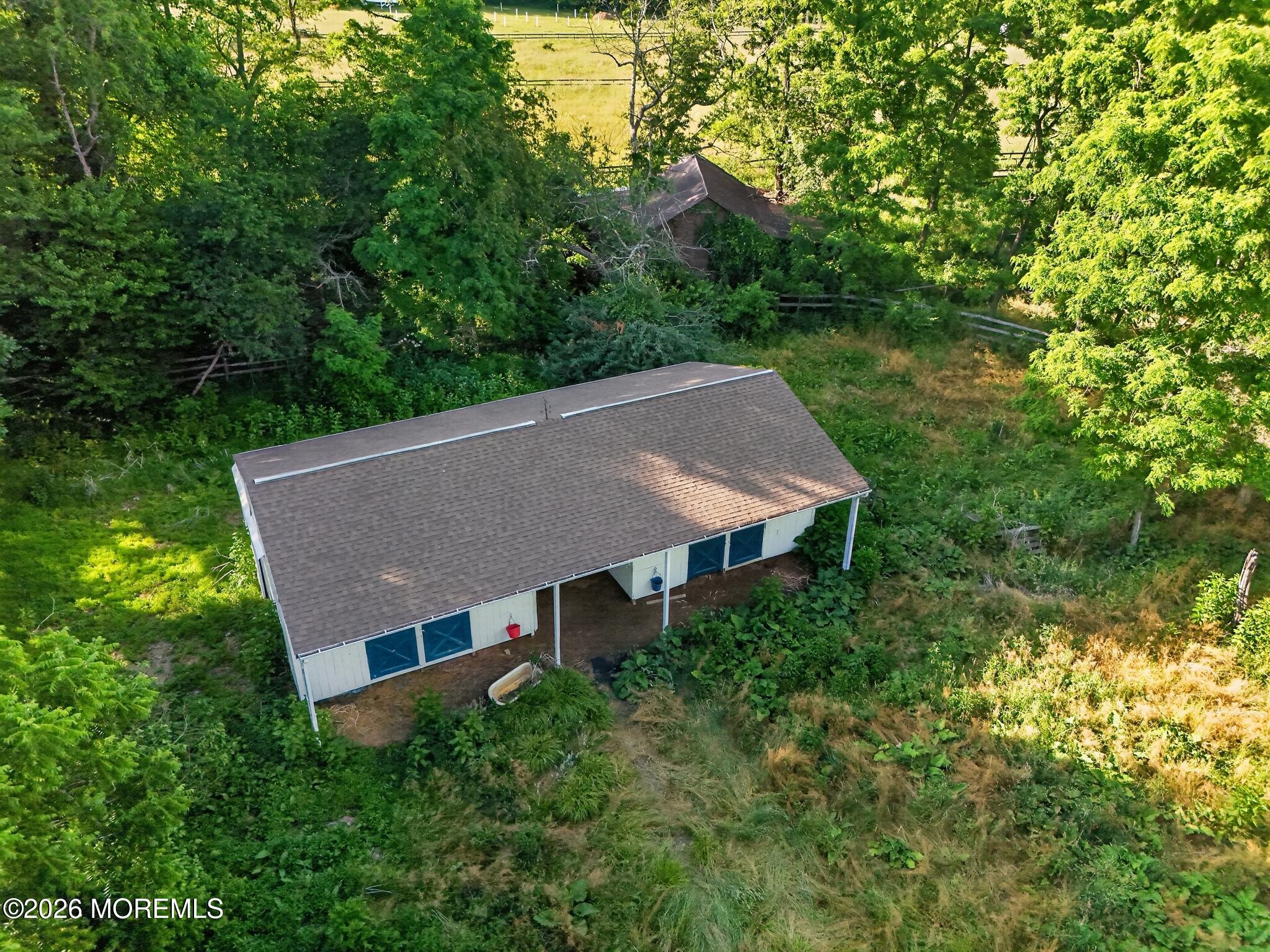 189 Province Line Road Allentown, NJ 08501 - Photo 7 of 40 07_189_Province_Line_Rd-Exterior-74_D