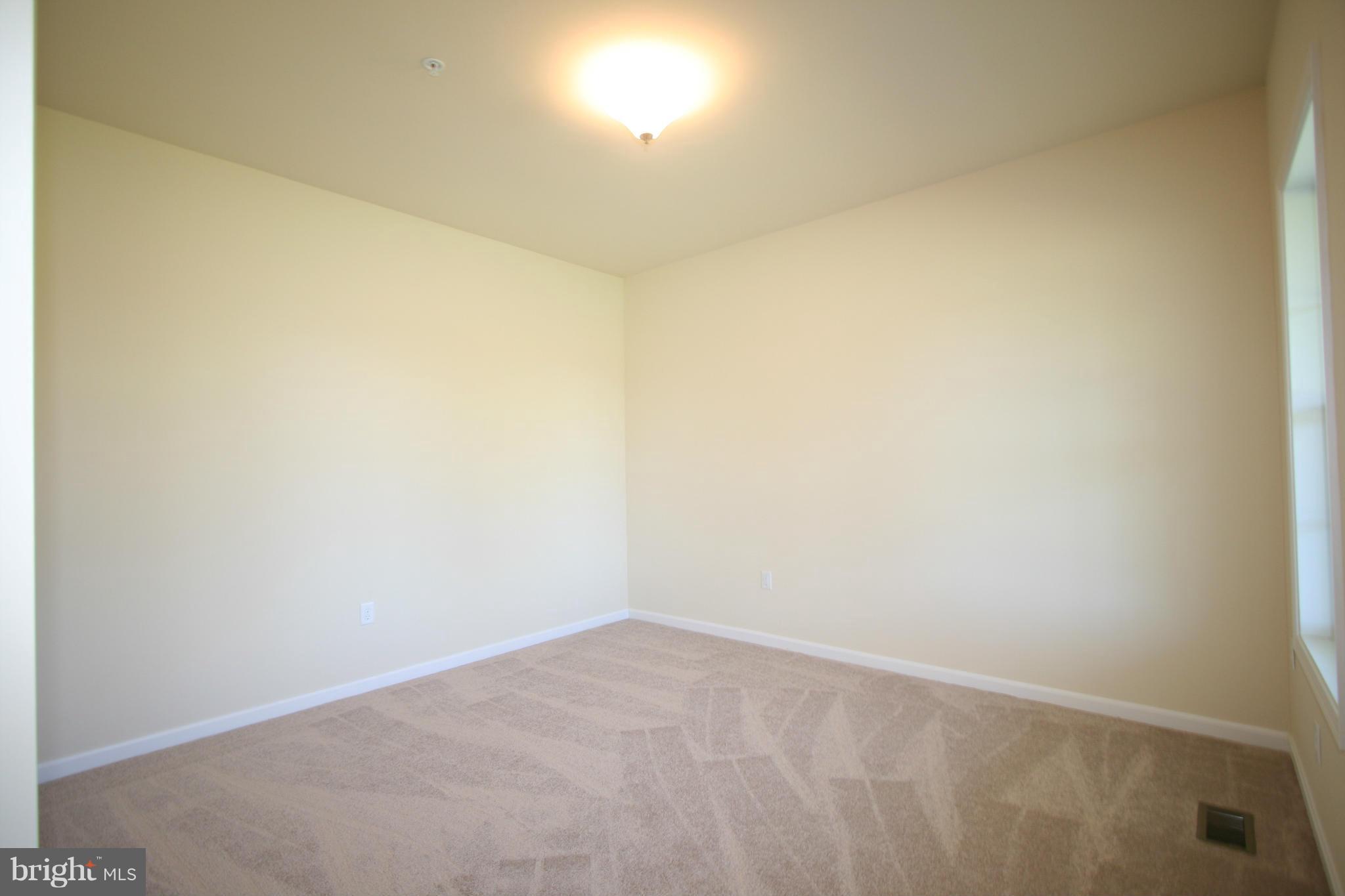 12438 Renner Road Keymar, MD 21757 - Photo 10 of 29 Living Room