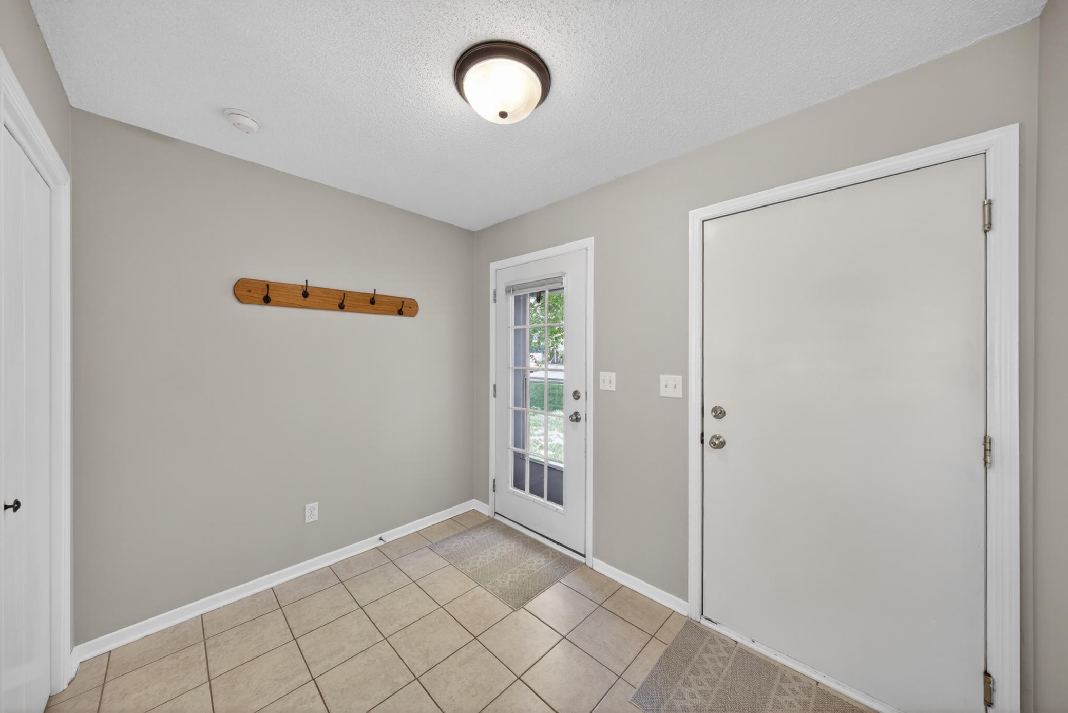 5509 25th Avenue Northwest Rochester, MN 55901 - Photo 2 of 23