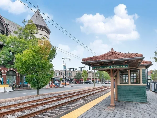 $400,000 | 75 Park Street, Unit 8, Brookline, MA 02446