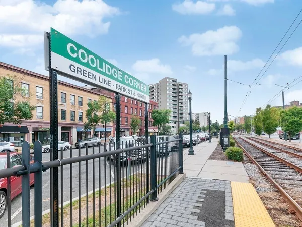 $400,000 | 75 Park Street, Unit 8, Brookline, MA 02446