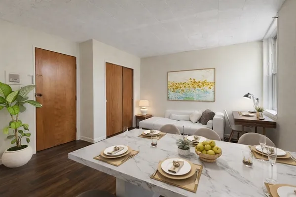 $400,000 | 75 Park Street, Unit 8, Brookline, MA 02446