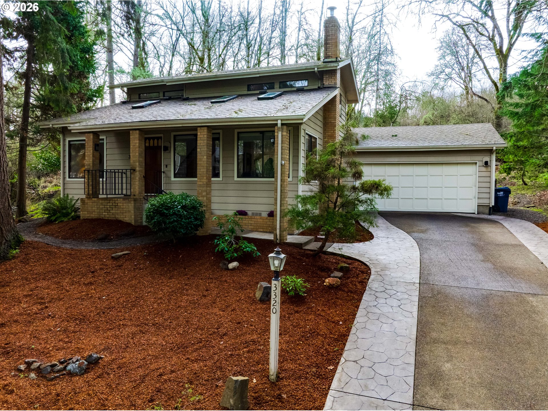 3320 Videra Drive Eugene, OR 97405 - Photo 2 of 39