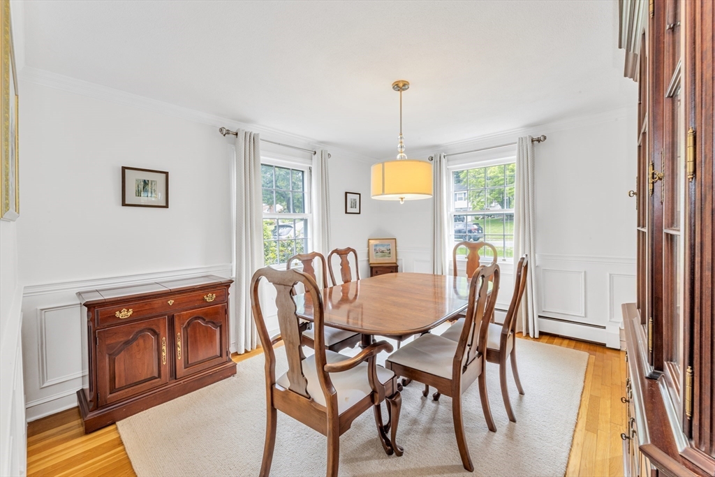 4 Old Wood Road Framingham, MA 01701 - Photo 8 of 39
