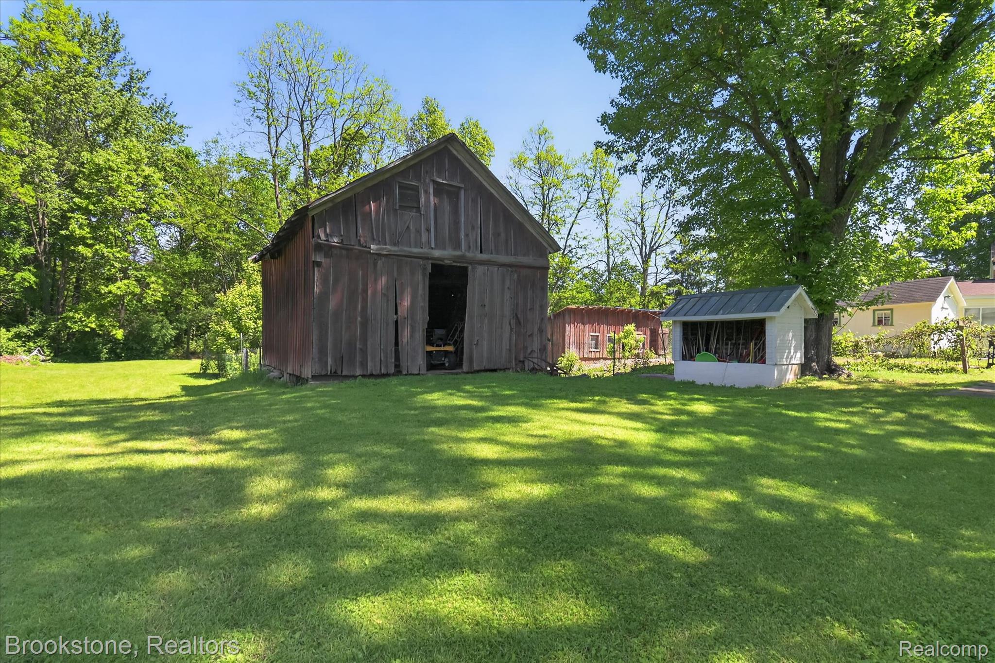 9455 Andersonville Road Clarkston, MI 48346 - Photo 59 of 82 Barn 2