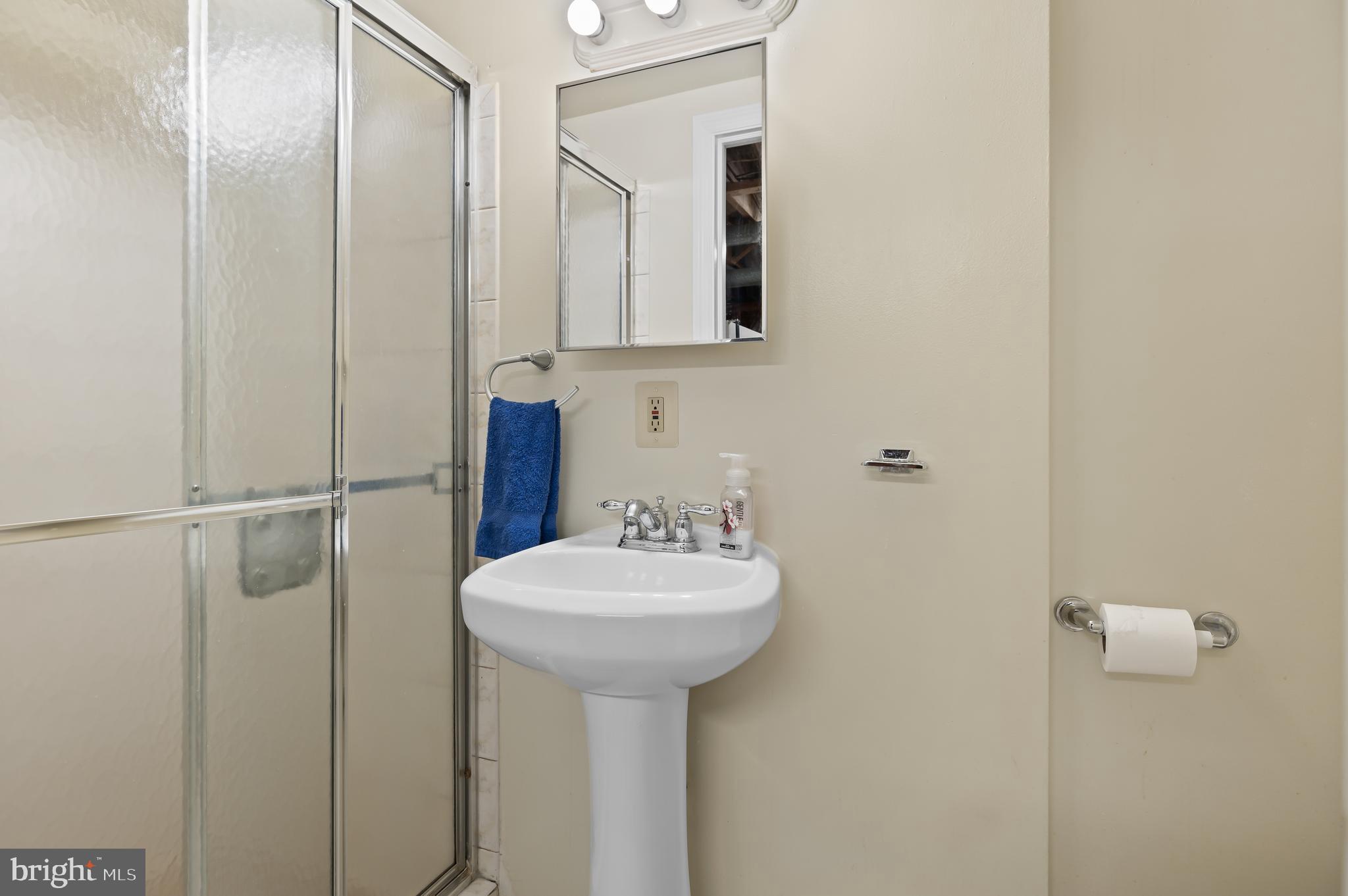 1248 Newfield Road Baltimore, MD 21207 - Photo 37 of 40
