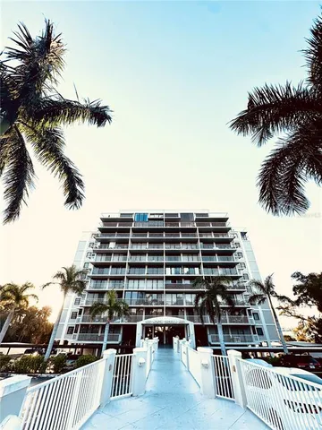 $2,500 | 500 North Osceola Avenue, Unit 502, Clearwater, FL 33755