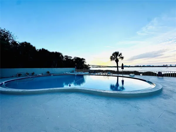 $2,450 | 500 North Osceola Avenue, Unit 502, Clearwater, FL 33755