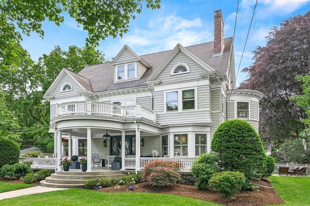 5 Stratford Road Winchester, MA 01890 - Photo 2 of 39 a front view of a house with a yard
