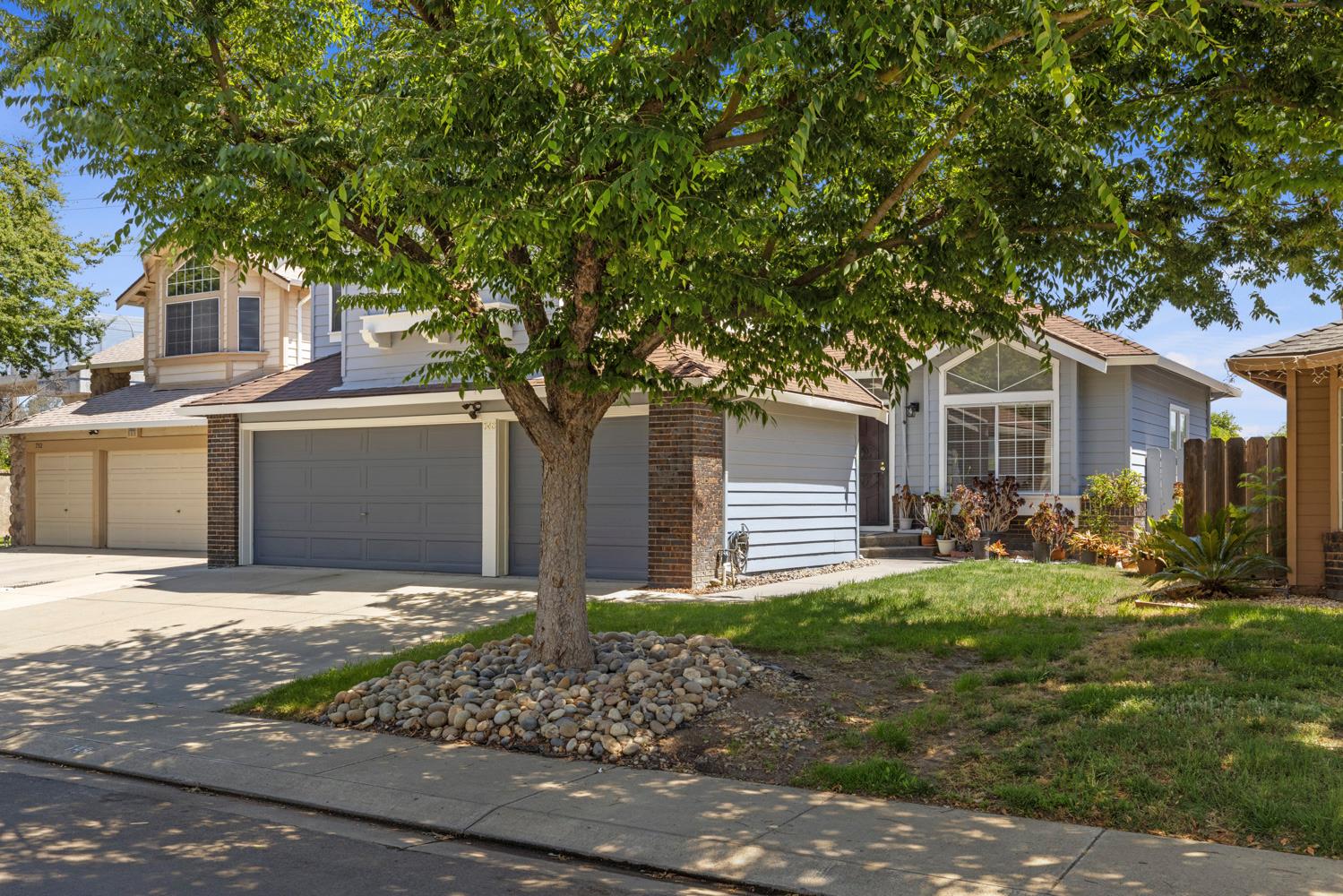 748 Codington Way Modesto, CA 95357 - Photo 2 of 45