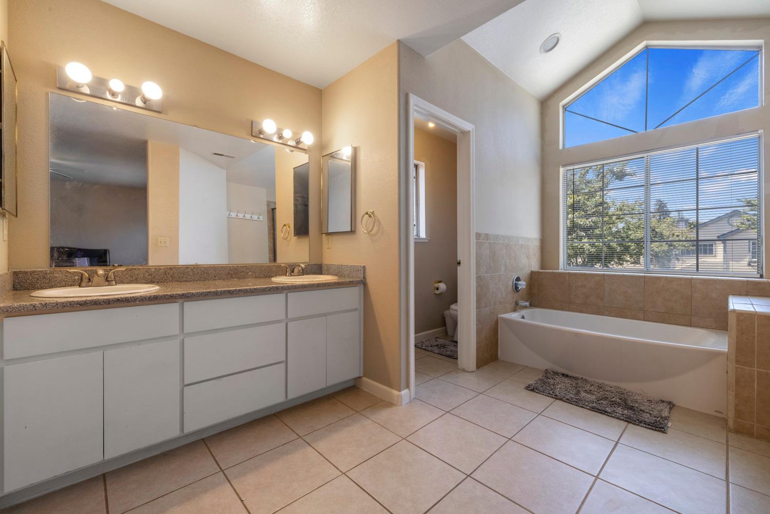 748 Codington Way Modesto, CA 95357 - Photo 39 of 45