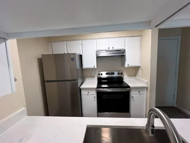 $800 | 6050 Melody Lane, Unit 259, Dallas, TX 75231