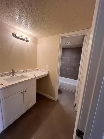 $800 | 6050 Melody Lane, Unit 259, Dallas, TX 75231