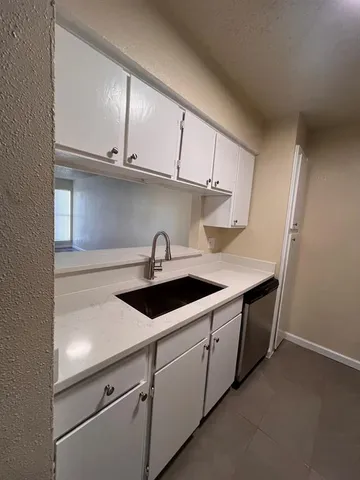 $800 | 6050 Melody Lane, Unit 259, Dallas, TX 75231