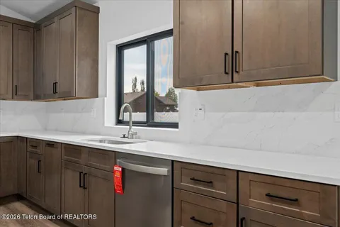 $1,095,000 | 8815 Jess Drive, Victor, ID 83455