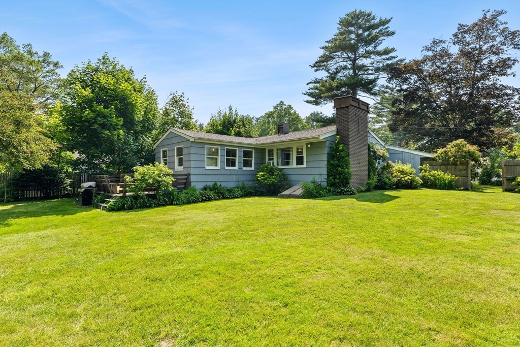 8 Homestead Road Middleboro, MA 02346 - Photo 3 of 27 Gallery Image 3