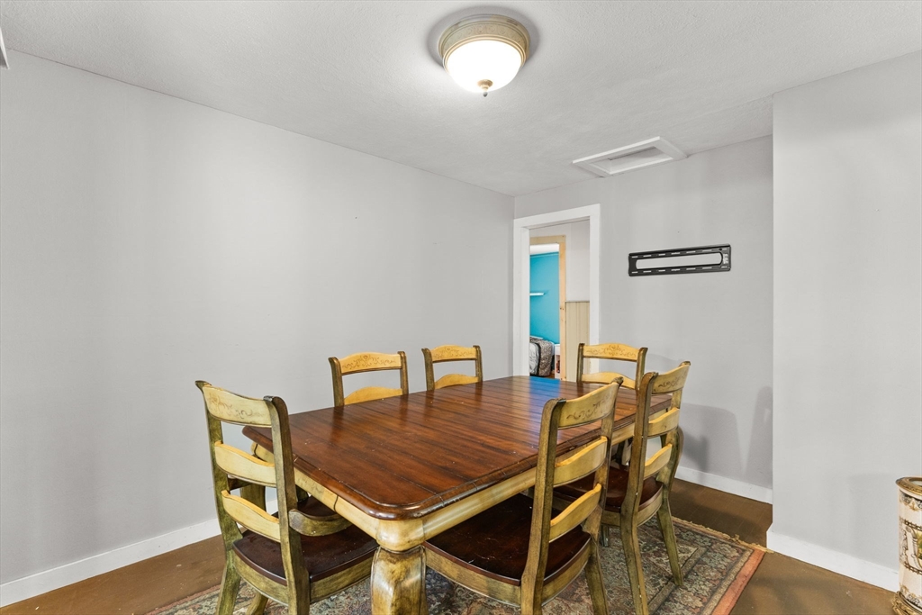 8 Homestead Road Middleboro, MA 02346 - Photo 8 of 27 Gallery Image 8