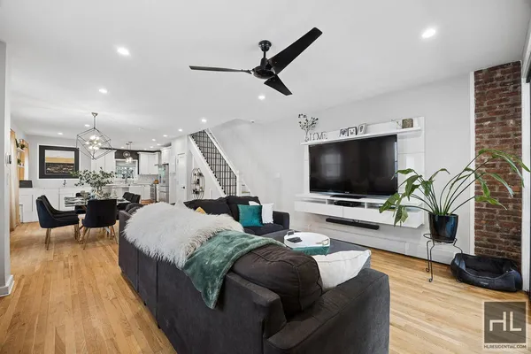 $1,700,000 | 113 Lefferts Avenue | Prospect Lefferts Gardens
