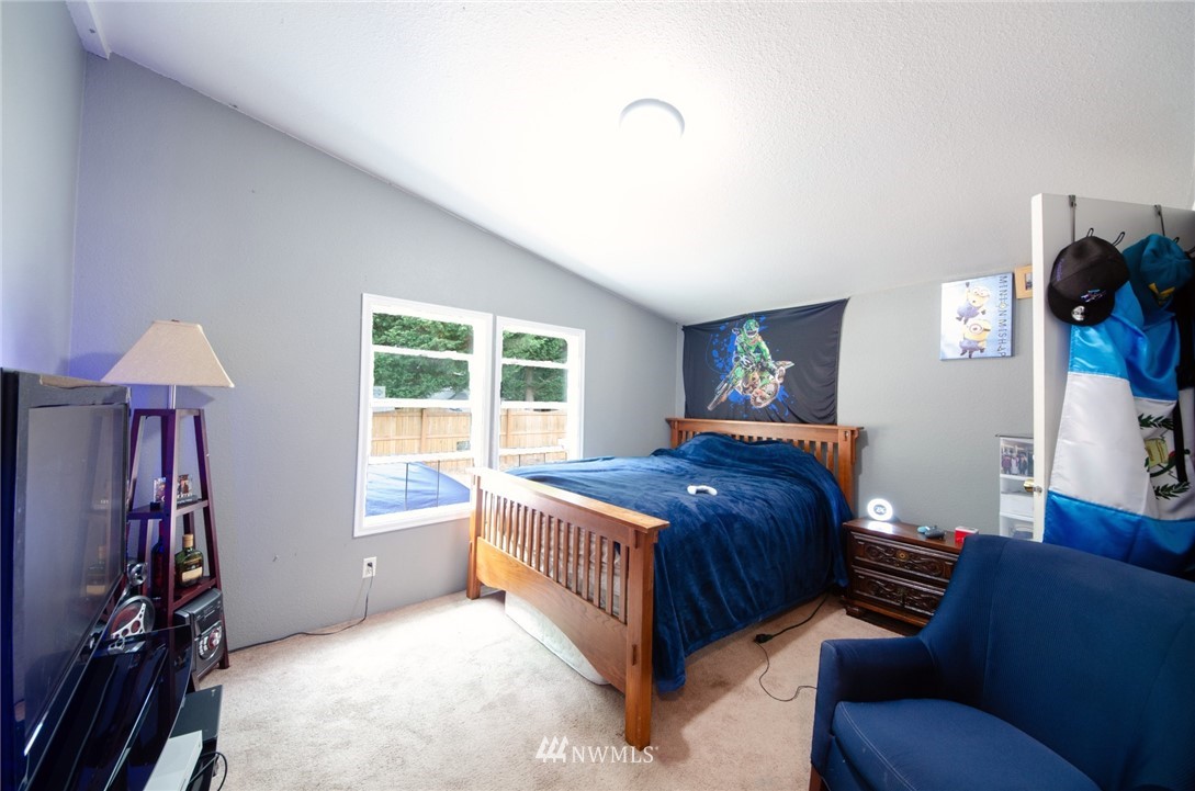 8320 183rd Avenue Southwest Rochester, WA 98579 - Photo 12 of 35
