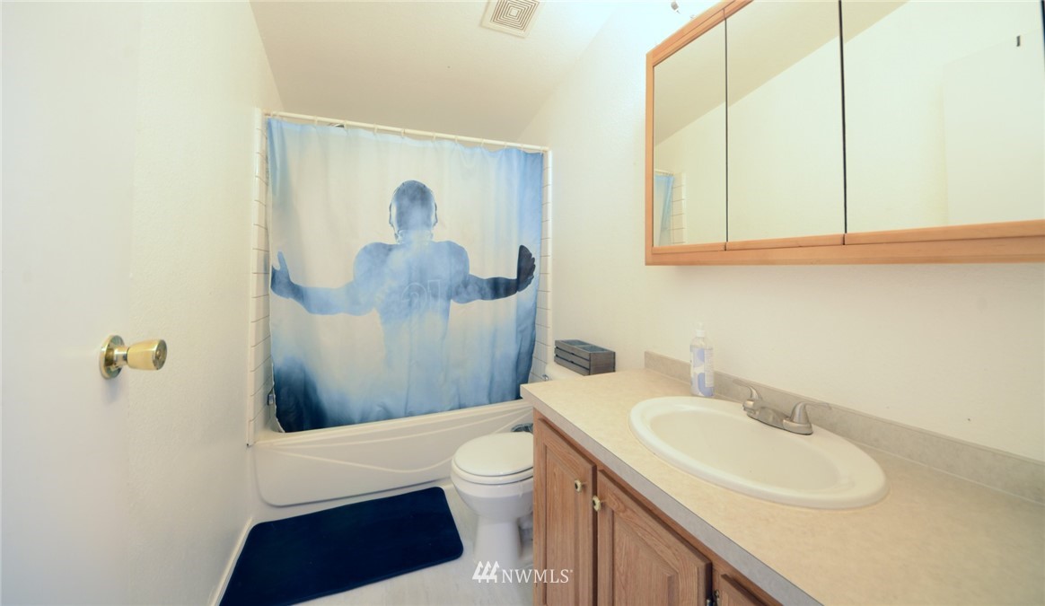 8320 183rd Avenue Southwest Rochester, WA 98579 - Photo 15 of 35