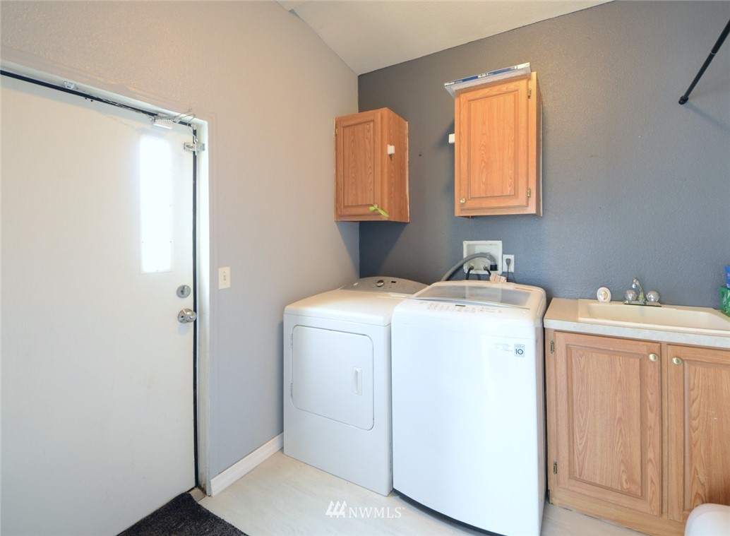 8320 183rd Avenue Southwest Rochester, WA 98579 - Photo 16 of 35