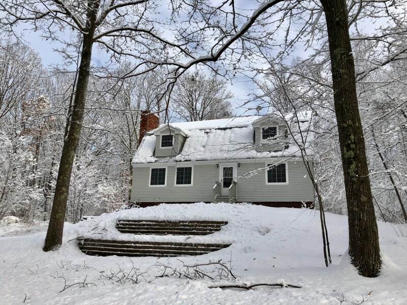 8 Westview Drive Rochester, NH 03867 - Photo 3 of 31