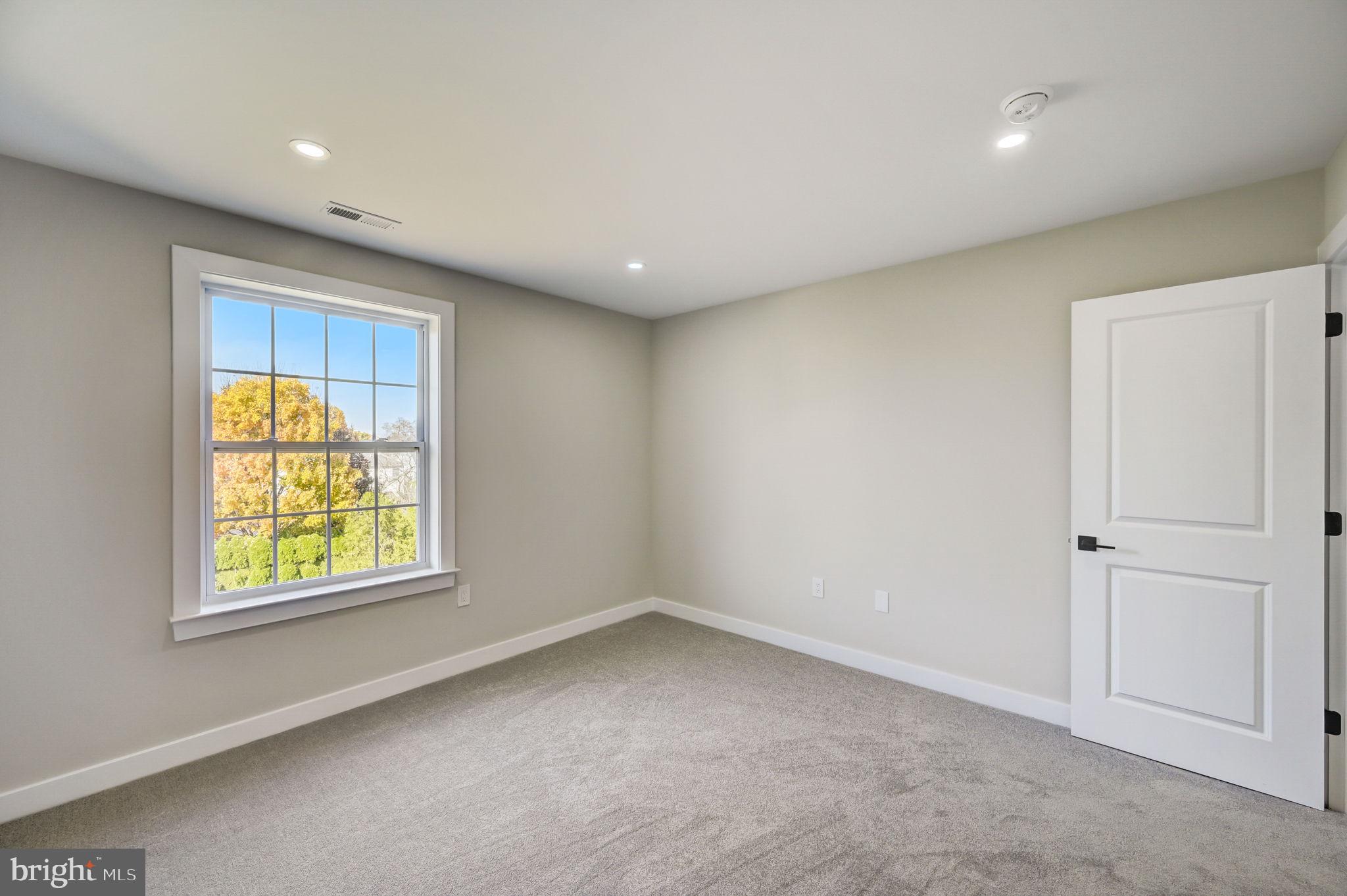 9412 Krewstown Road Philadelphia, PA 19115 - Photo 15 of 33