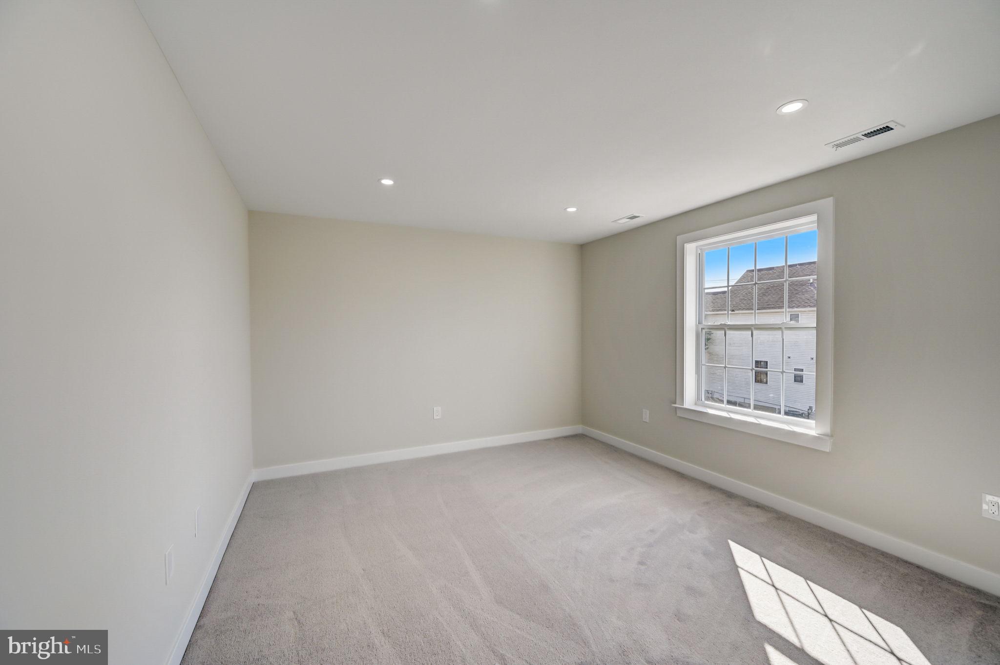 9412 Krewstown Road Philadelphia, PA 19115 - Photo 19 of 33
