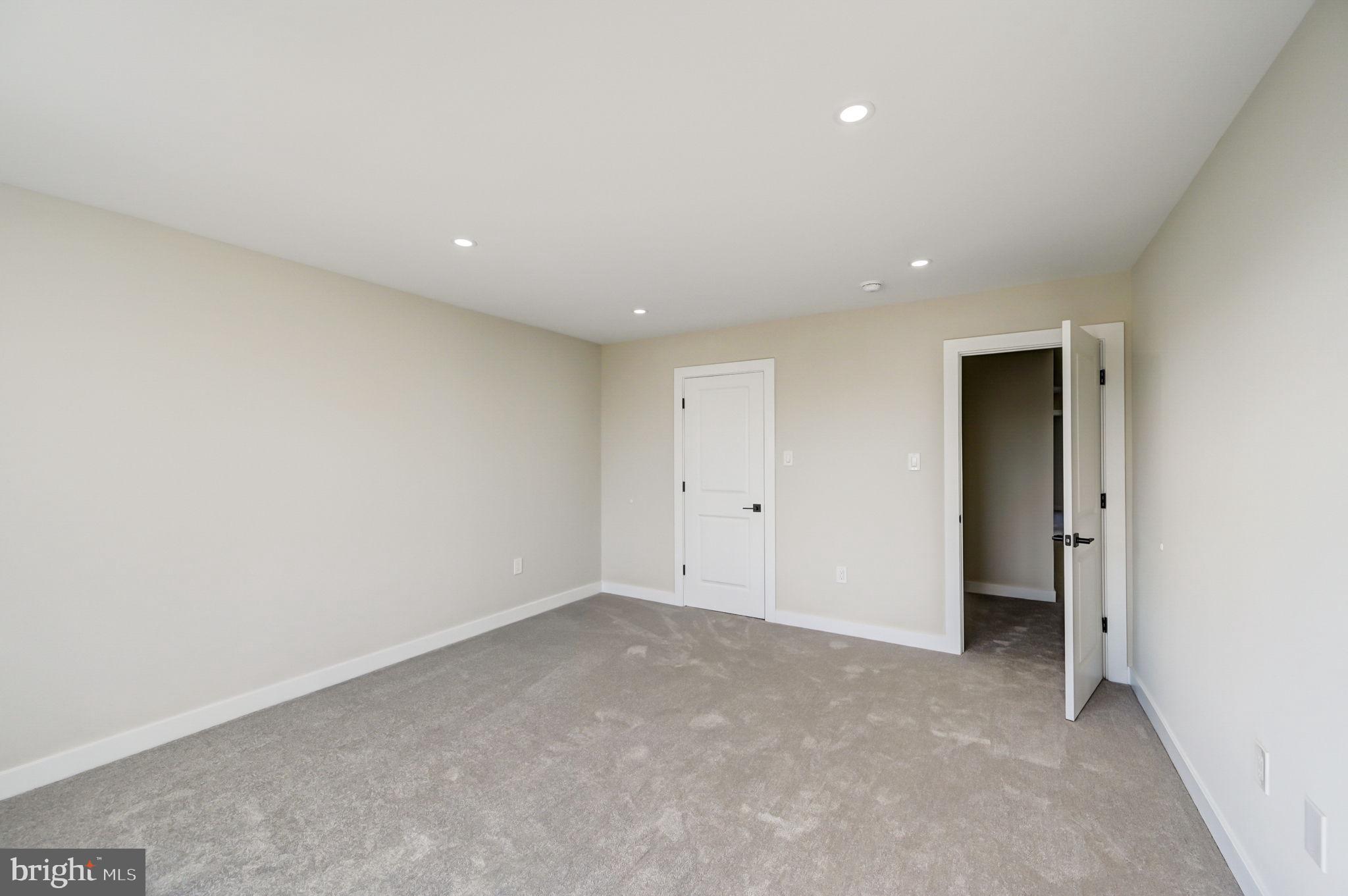 9412 Krewstown Road Philadelphia, PA 19115 - Photo 23 of 33