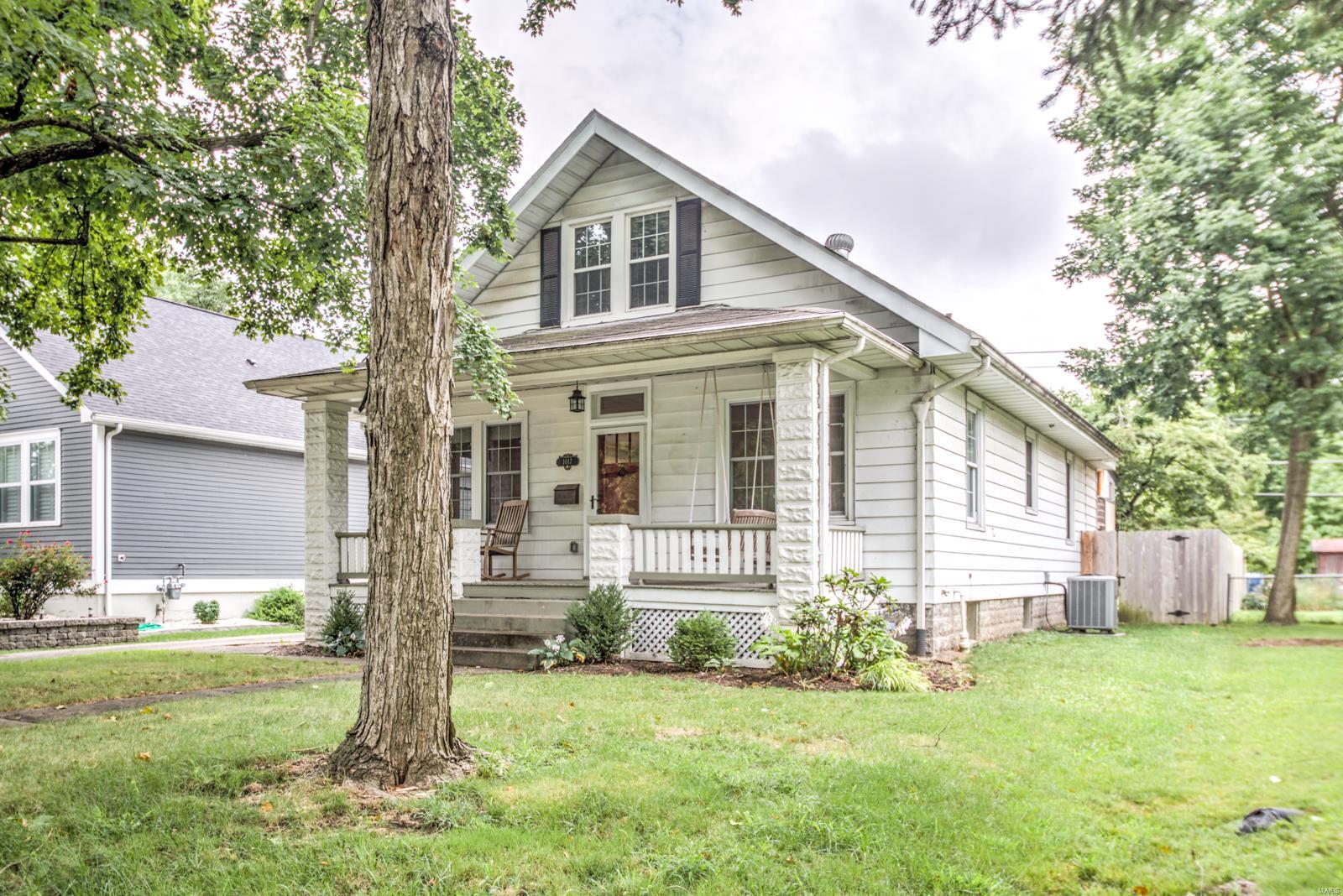 1017 Troy Road Edwardsville, IL 62025 - Photo 4 of 25 Gallery Image 4
