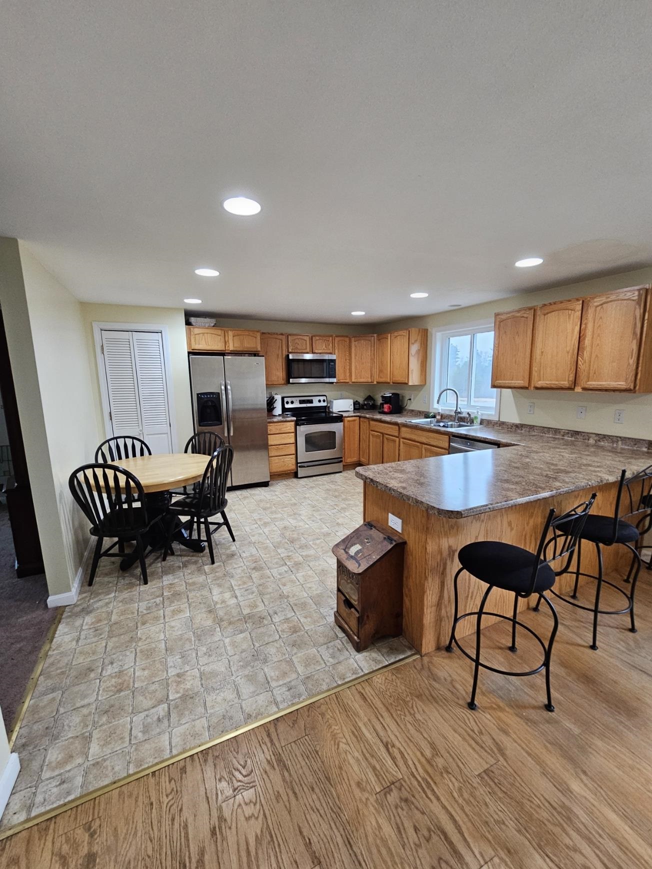 420 Old Rochester Road Somersworth, NH 03878 - Photo 2 of 26