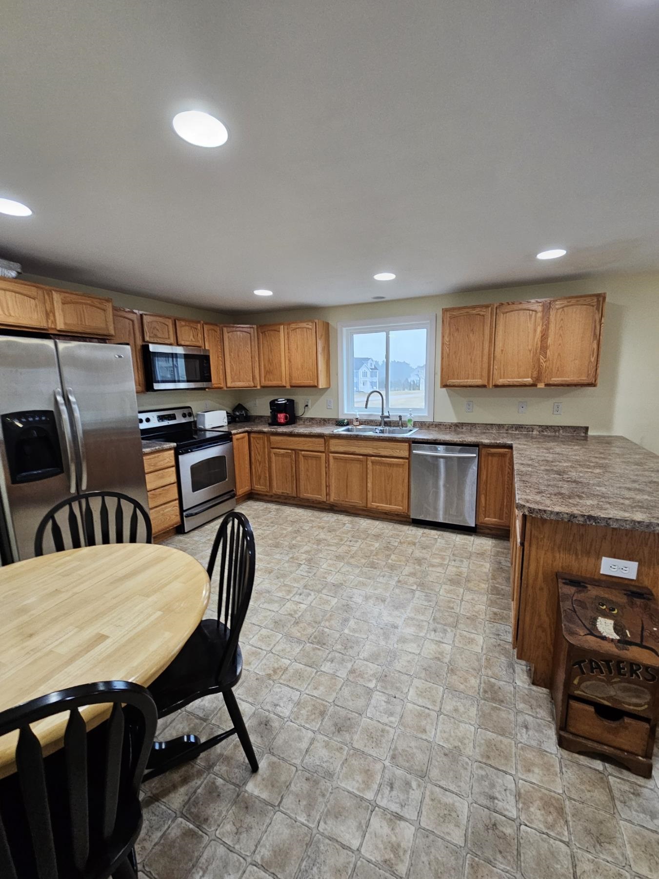 420 Old Rochester Road Somersworth, NH 03878 - Photo 3 of 26