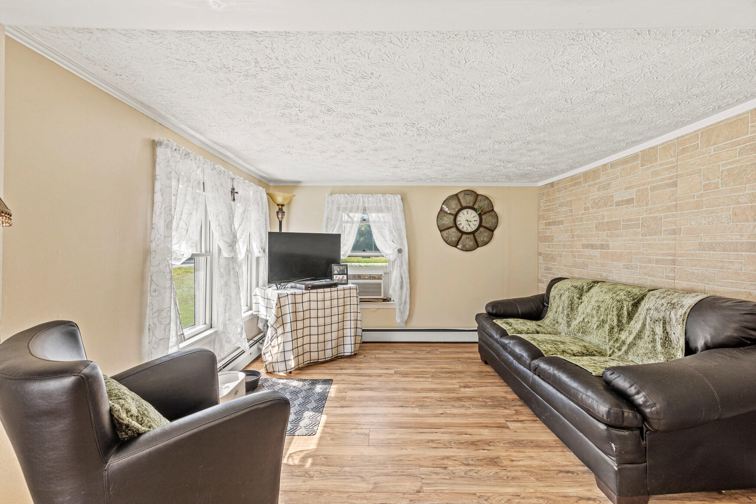 295 Buxton Road Saco, ME 04072 - Photo 11 of 50 295 buxton rd, saco_28