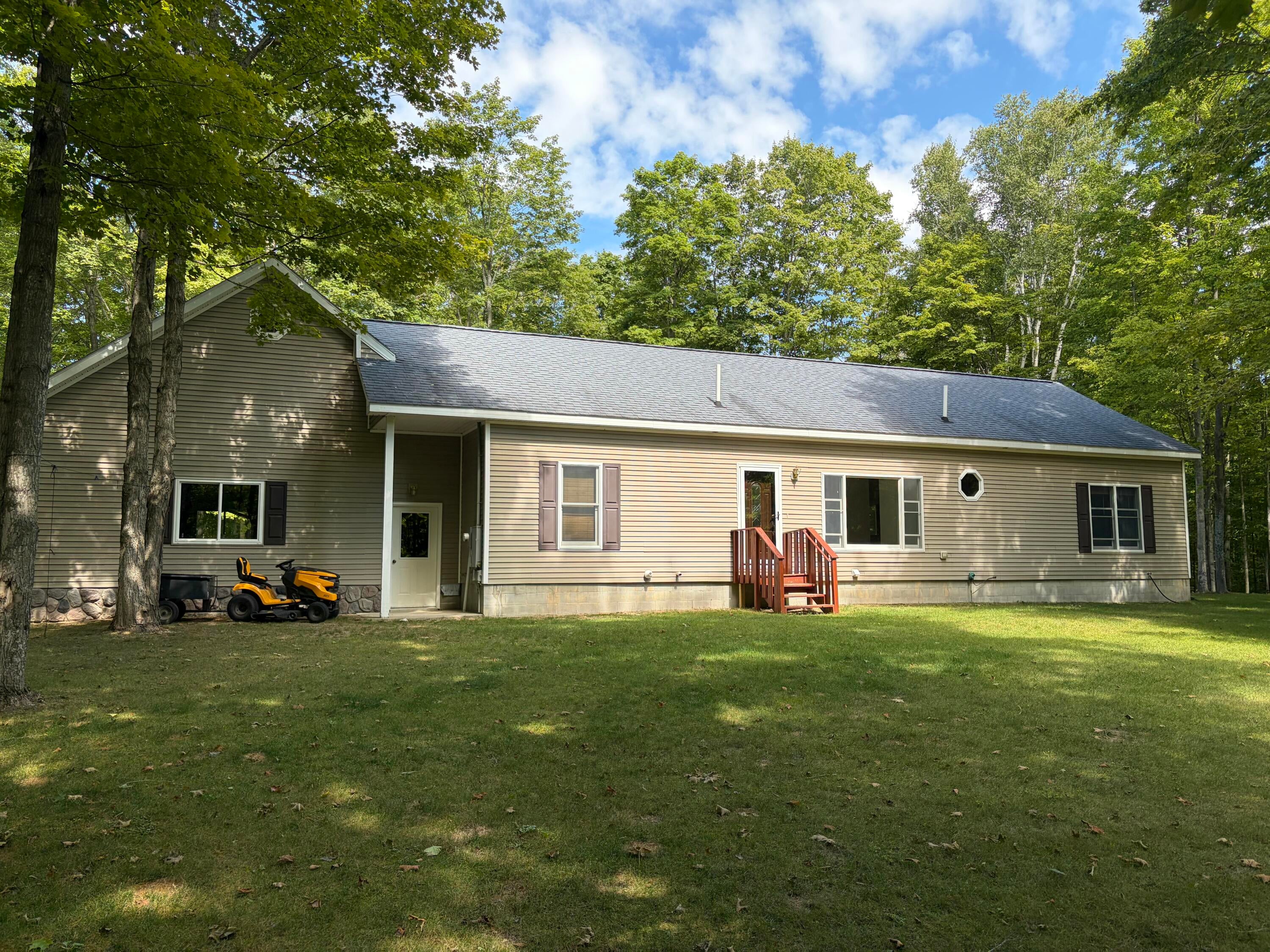 8811 Hebron Town Hall Road Cheboygan, MI 49721 - Photo 3 of 20 Gallery Image 3