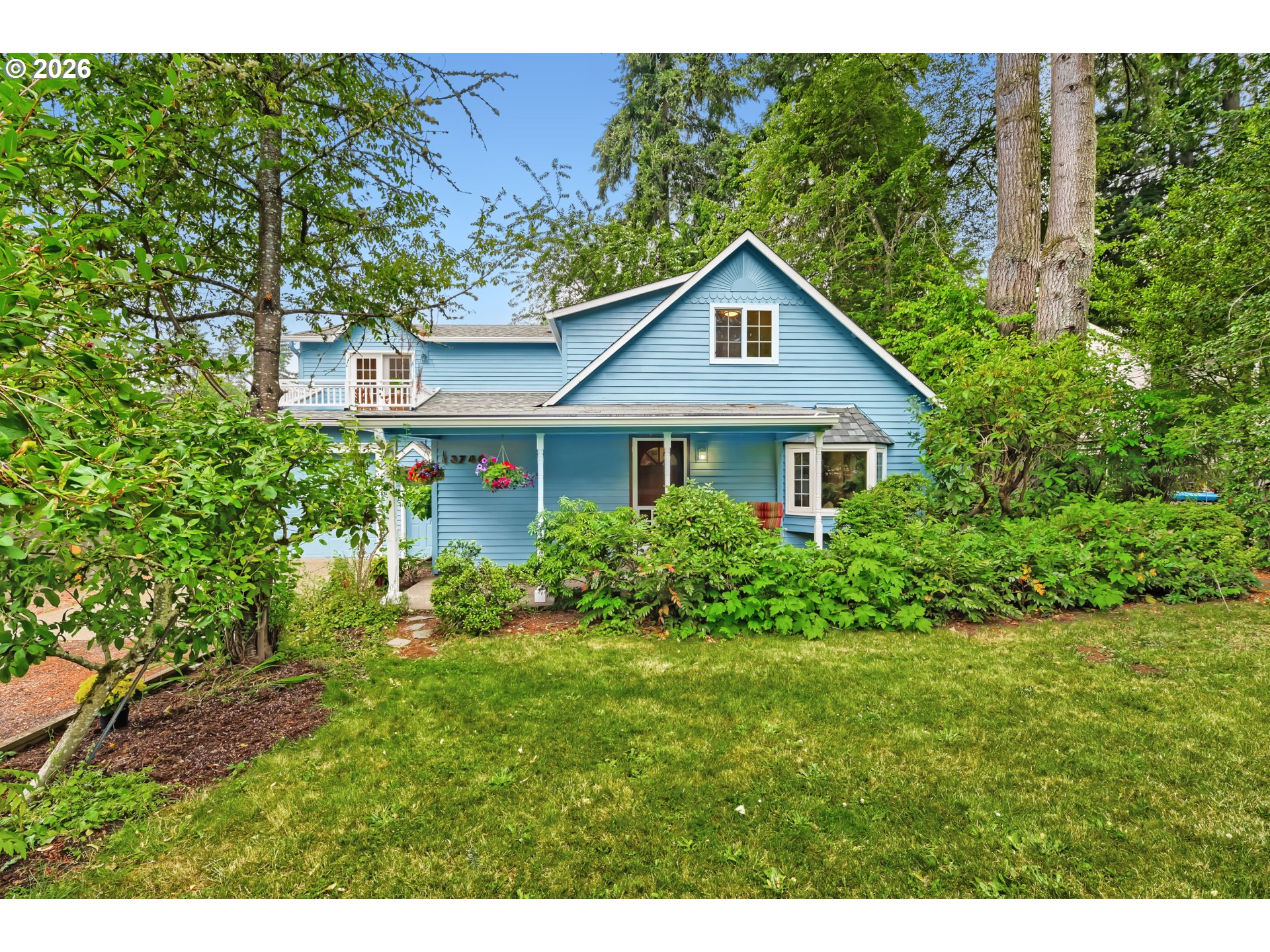 3740 Southwest Comus Street Portland, OR 97219 - Photo 1 of 33