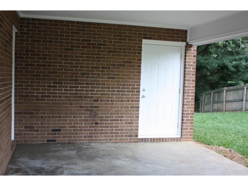 117 Oak Timbers Road Telford, TN 37690 - Photo 28 of 32 Carport and door to Mudroom