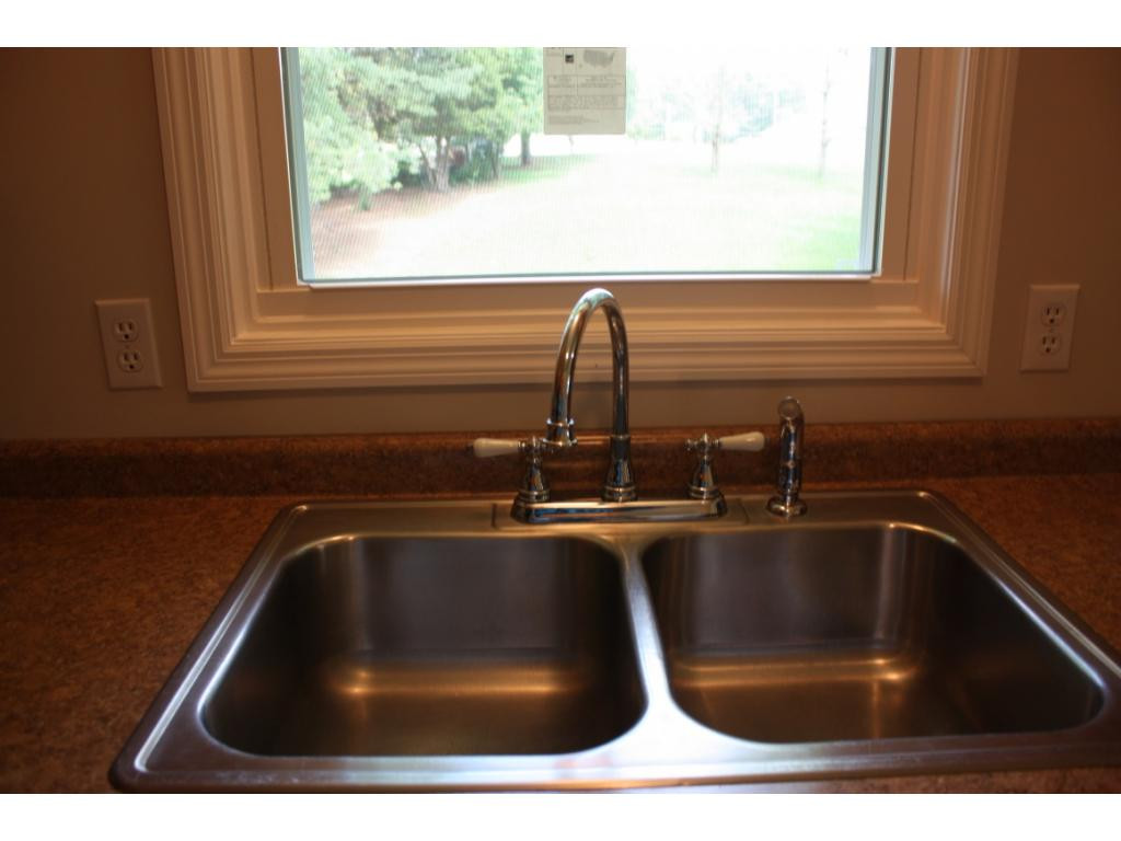 117 Oak Timbers Road Telford, TN 37690 - Photo 8 of 32 New sink and Faucet
