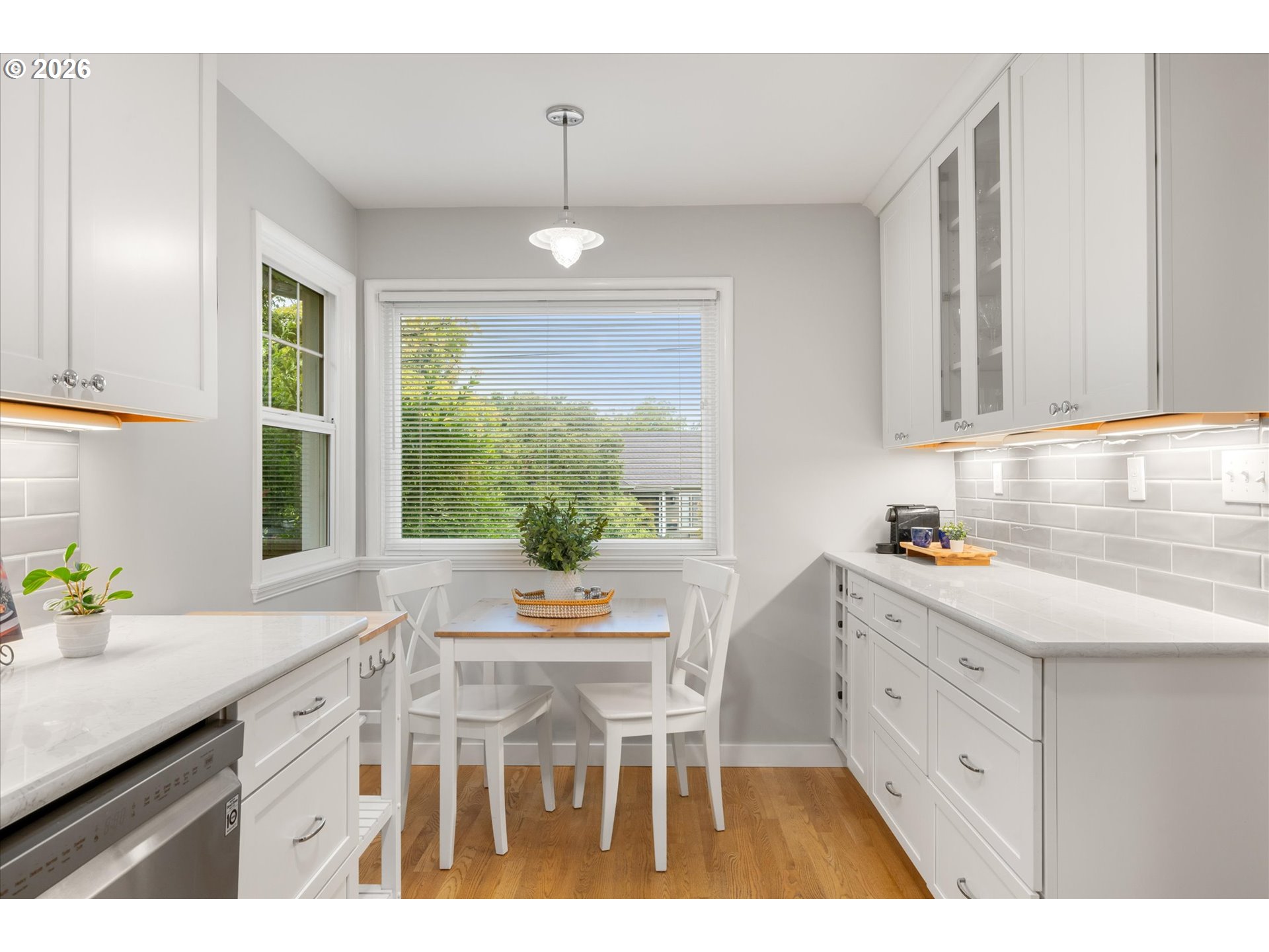 8108 Southwest 9th Avenue Portland, OR 97219 - Photo 13 of 40