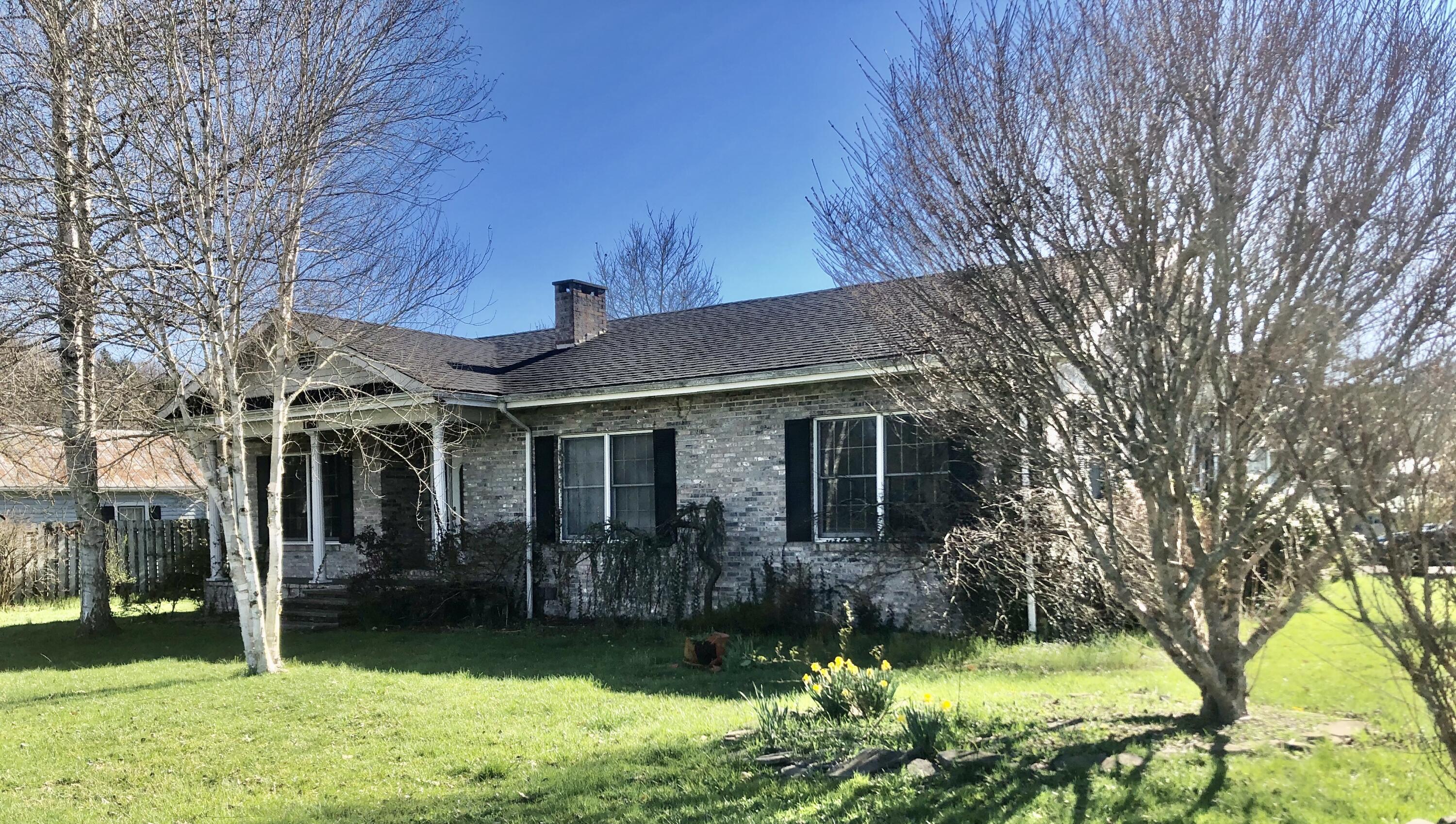 11628 Rockbridge Road Coeburn, VA 24230 - Photo 4 of 40 IMG_1974