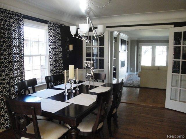 434 Maison Road Grosse Pointe, MI 48236 - Photo 9 of 23 dining room 1.JPG