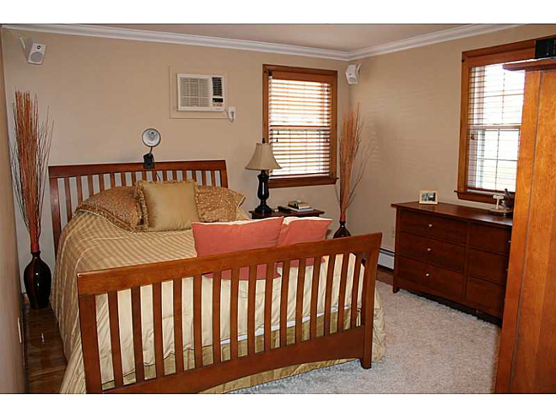 74 Greylock Road Bristol, RI 02809 - Photo 8 of 16 Bedroom.